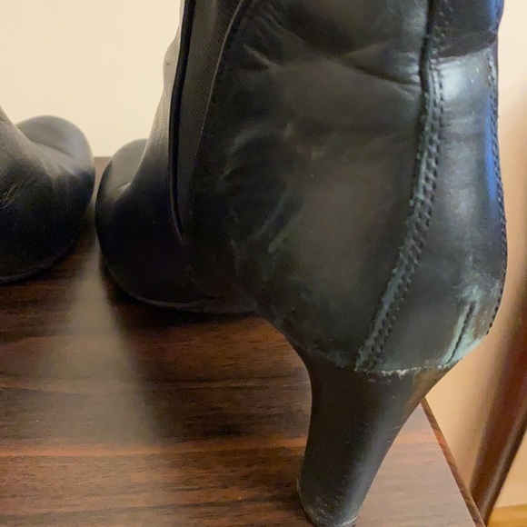 Jones New York Leather Booties Size 8 - Picture 12 of 15